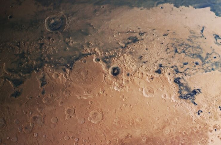 Lagos escondidos são encontrados em Marte, dizem os cientistas