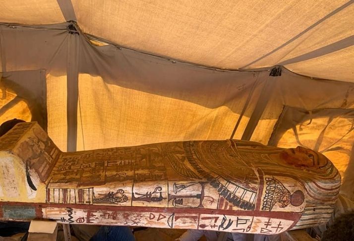 Autoridades egípcias encontram mais 14 caixões de 2.500 anos de idade
