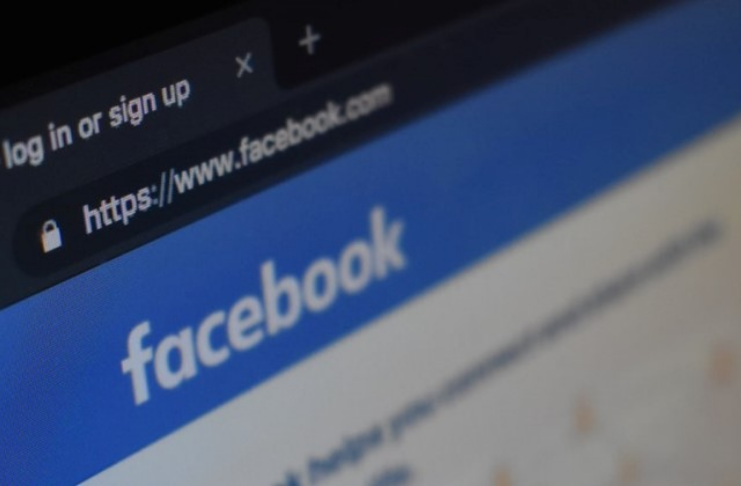 Facebook busca excluir informações enganosas de sua plataforma