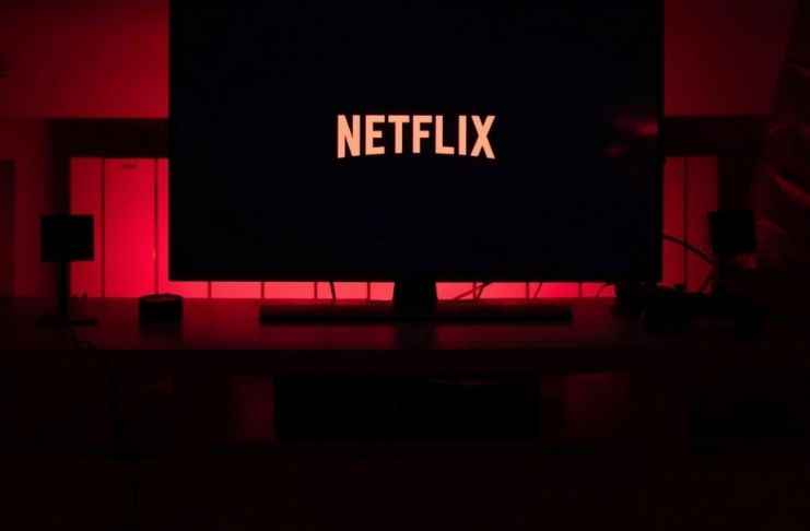 Competição de streaming deixa Netflix prejudicada com baixo número de assinantes